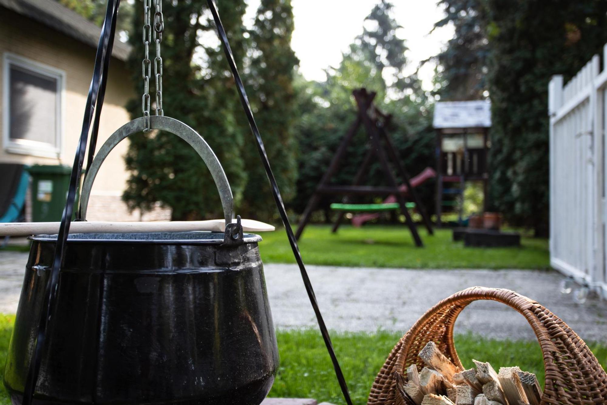 Szamóca Vendégház Horány télen nyáron Szigetmonostor Exterior foto